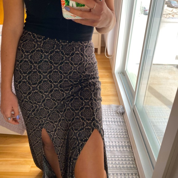 Forever 21 Dresses & Skirts - Long skirt